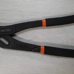 Speciale Aanbieding Pinza regolabile a pulsante da 300 BETA 1047/300 25597